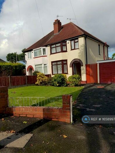 3 Bedroom Semi-Detached House To Rent In Somery Road, Dudley, DY1
