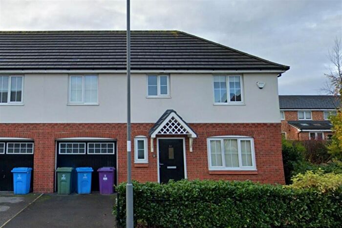 3 Bedroom Semi-Detached House To Rent In Rushmere Road, L11