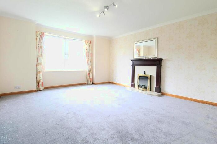 2 Bedroom Flat To Rent In Hilton Heights, Aberdeen, AB24