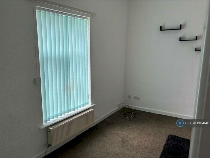 1 Bedroom Flat To Rent In Burton Street, Rishton, Blackburn, BB1