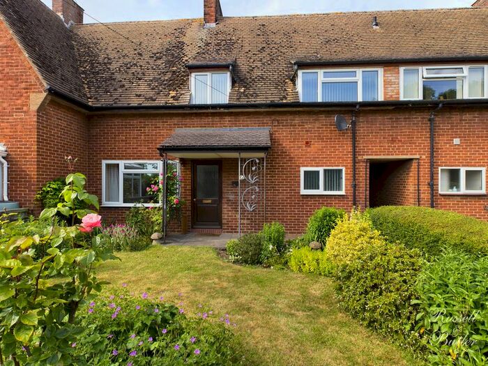 3 Bedroom Terraced House To Rent In Thornhill, Thornborough, Buckinghamshire, MK18