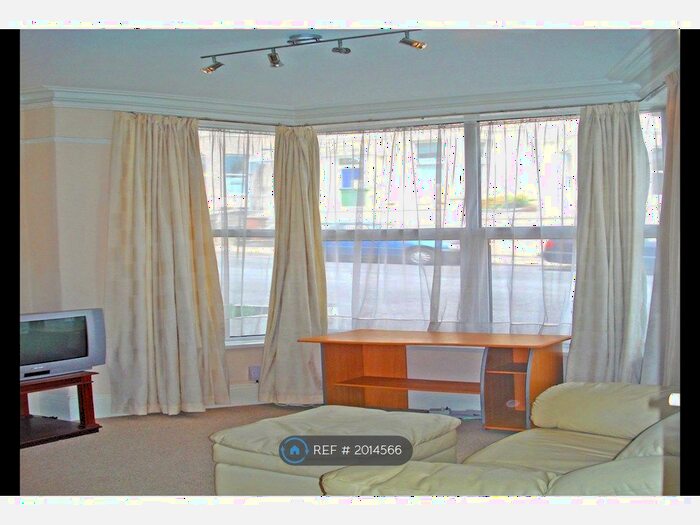 1 Bedroom Flat To Rent In Elm Road, Plymouth, PL4