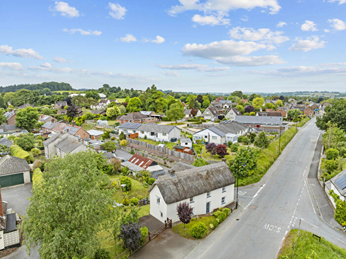 4 Bedroom Detached House For Sale In Puddletown, Dorchester, Dorset, DT2