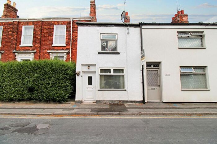 2 Bedroom End Of Terrace House For Sale In Station Road, Brough, HU15