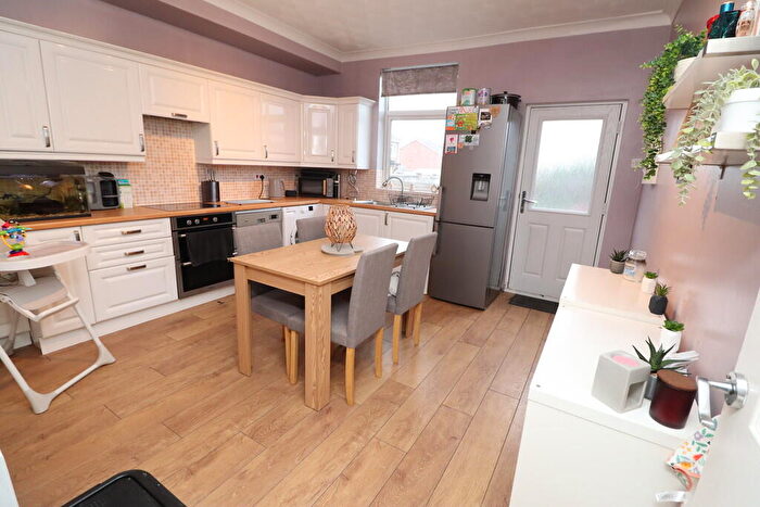 3 Bedroom Terraced House For Sale In Park Road, Wath-upon-dearne, S63