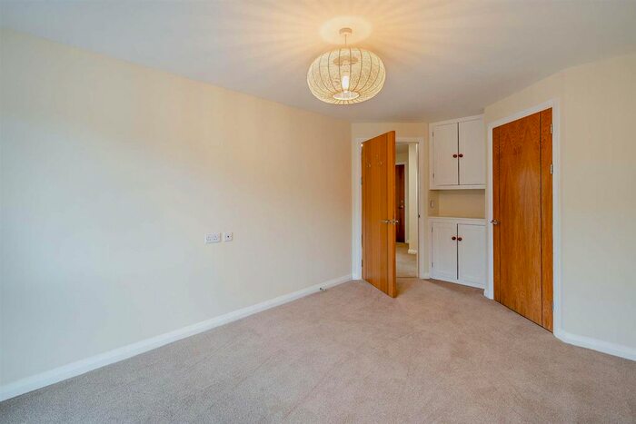 2 Bedroom Flat For Sale In Greaves Road, Lancaster, LA1