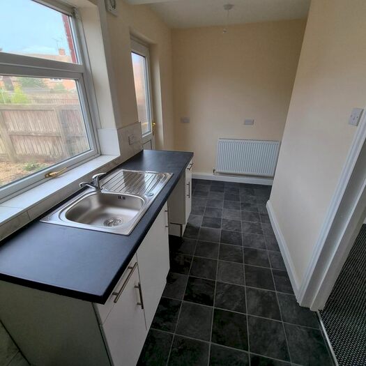 1 Bedroom Semi-Detached House To Rent In Gainsborough Road, Sunderland, SR4