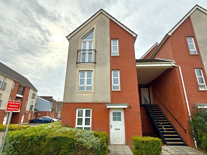 2 Bedroom Flat For Sale In Reed Drive, Lincoln, LN2