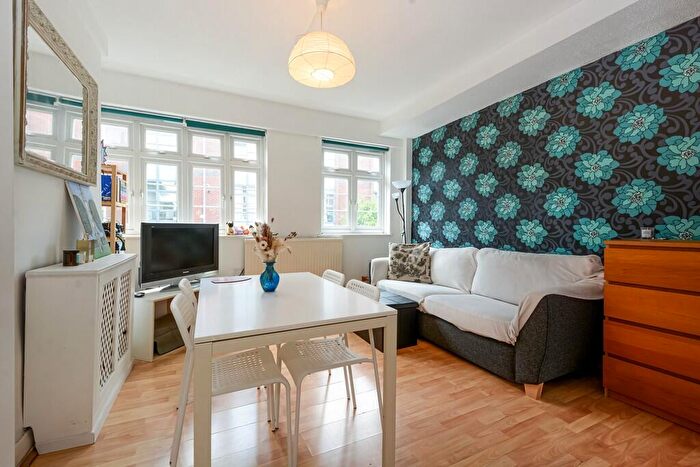 3 Bedroom Apartment To Rent In St. Marychurch Street, SE16