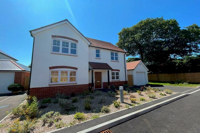 4 Bedroom Detached House For Sale In Three Legged Cross, BH21