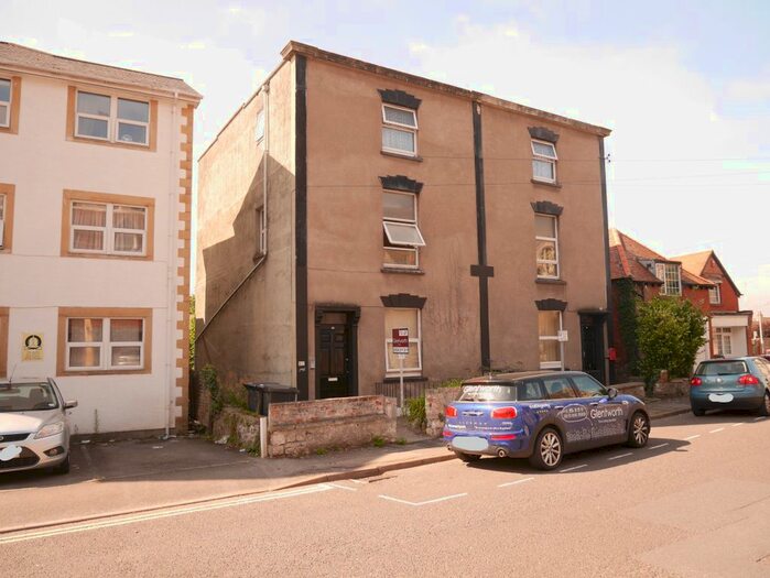 1 Bedroom Flat To Rent In Upper Church Road, Weston-Super-Mare, BS23