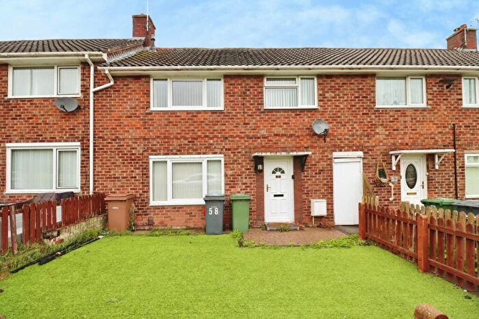 3 Bedroom Terraced House To Rent In Meadow Crescent, Woodchurch, CH49
