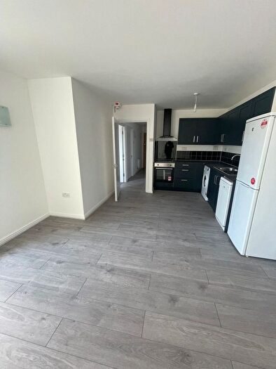 2 Bedroom Flat To Rent In Ilford, IG1