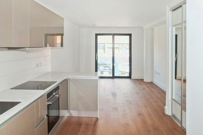 Studio To Rent In Westworth House, The Kingsley, Hammersmith, W6