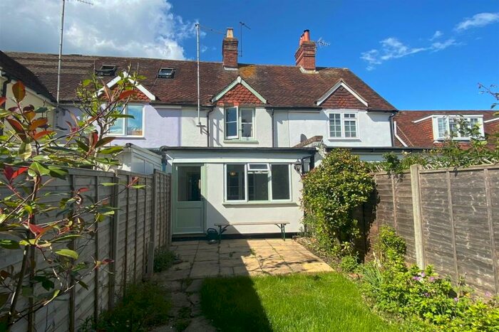 2 Bedroom Terraced House To Rent In Borough Road, Petersfield, GU32