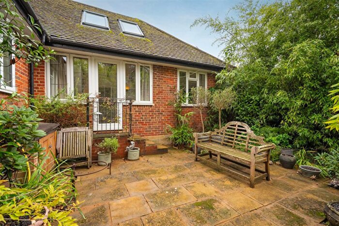 2 Bedroom Property To Rent In Christchurch Road, Wentworth, Virginia Water, GU25