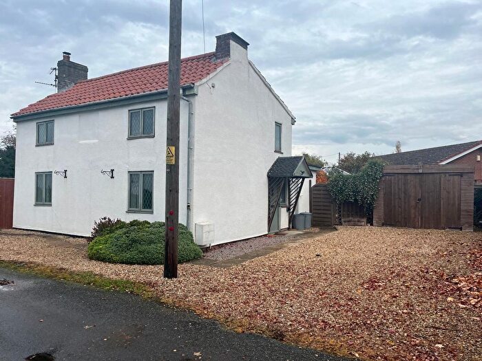2 Bedroom Detached House For Sale In Bacons Lane, Pinchbeck, Spalding, PE11