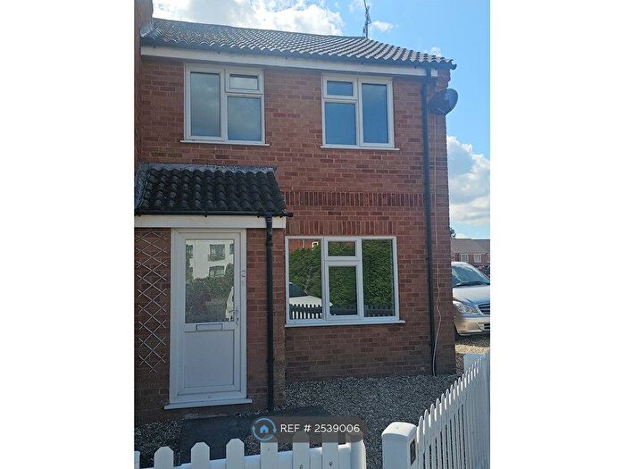 3 Bedroom End Of Terrace House To Rent In Welland Gardens, Plymouth, PL3