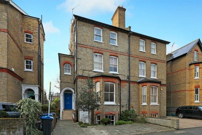2 Bedroom Flat To Rent In Homefield Road, Wimbledon, SW19