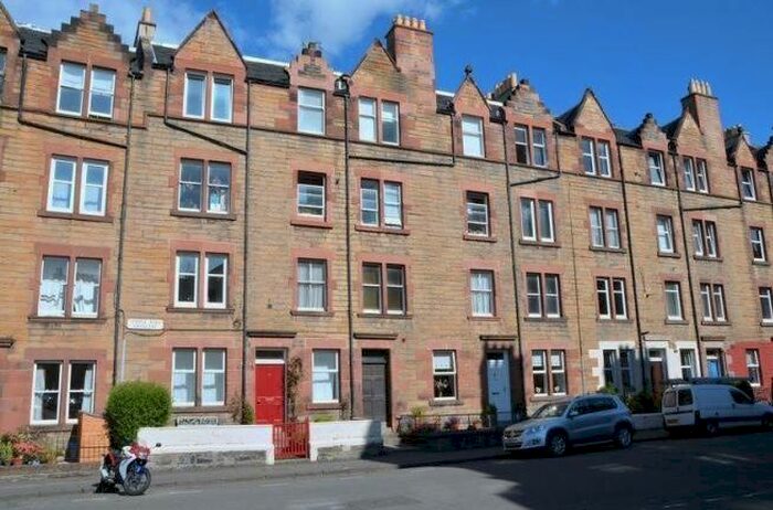2 Bedroom Flat To Rent In , Temple Park Crescent, Edinburgh, EH11