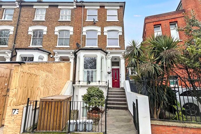 2 Bedroom Flat For Sale In Brook Green, London, W6