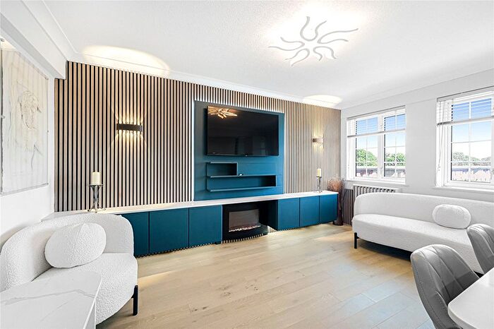 1 Bedroom Flat To Rent In Goldhawk Road, London, W6