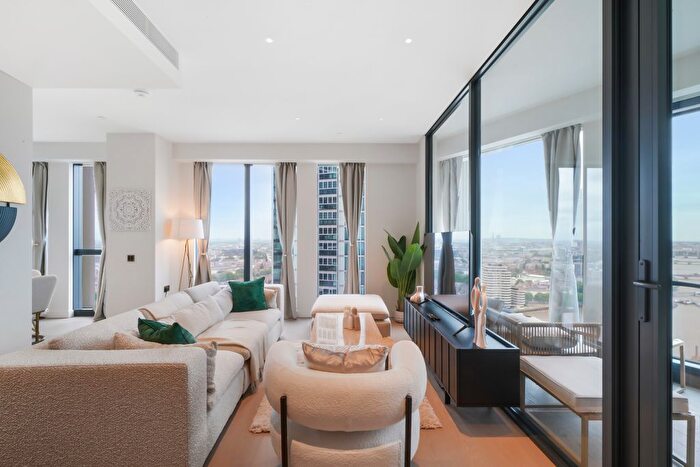 3 Bedroom Flat To Rent In Nine Elms Lane, London, SW8