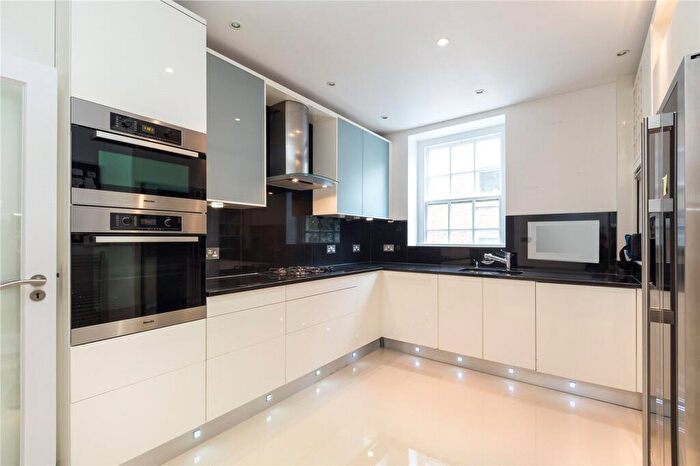 2 Bedroom Flat To Rent In Park Lodge, St. Johns Wood Park, NW8
