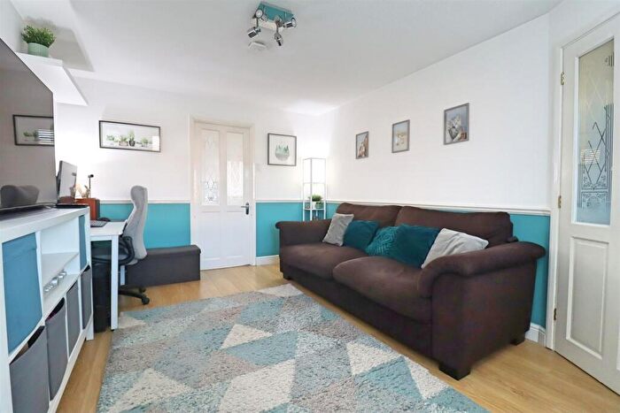 3 Bedroom Terraced House For Sale In Deerleap Way, Braintree, CM7