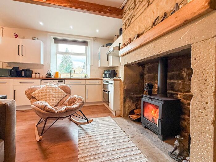 1 Bedroom Terraced House For Sale In New Mill Road, Honley, Holmfirth, HD9