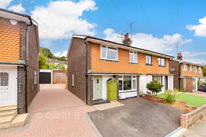 3 Bedroom Semi-Detached House For Sale In Wickhurst Rise, Portslade, East Sussex, BN41