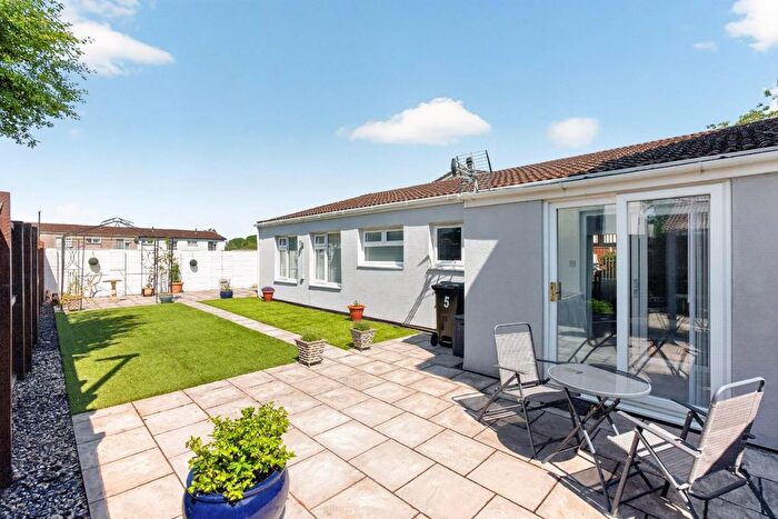 2 Bedroom Bungalow For Sale In Wansdyke Court, Whitchurch, Bristol, BS14