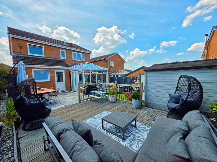 4 Bedroom Detached House For Sale In Barden Drive, Barnsley, S75