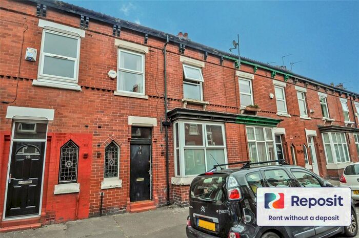 4 Bedroom Terraced House To Rent In Cedar Grove, Manchester, M14