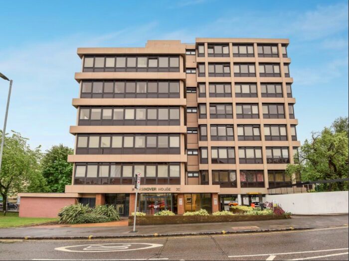 1 Bedroom Flat To Rent In Hanover House, Kings Road, Reading, RG1