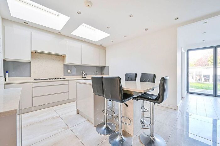 6 Bedroom Semi-Detached House To Rent In Delamere Road, Ealing, London, W5