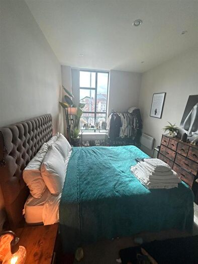 1 Bedroom Flat To Rent In North Street, Leeds, LS2
