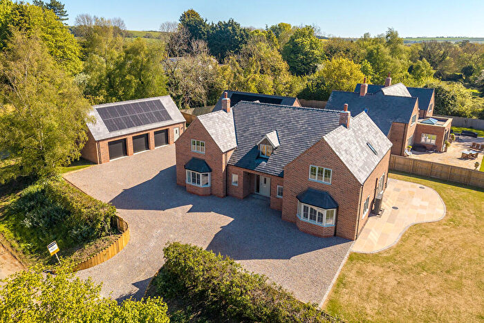 4 Bedroom Detached House For Sale In Oakfield House, Top Lane, Goulceby, LN11