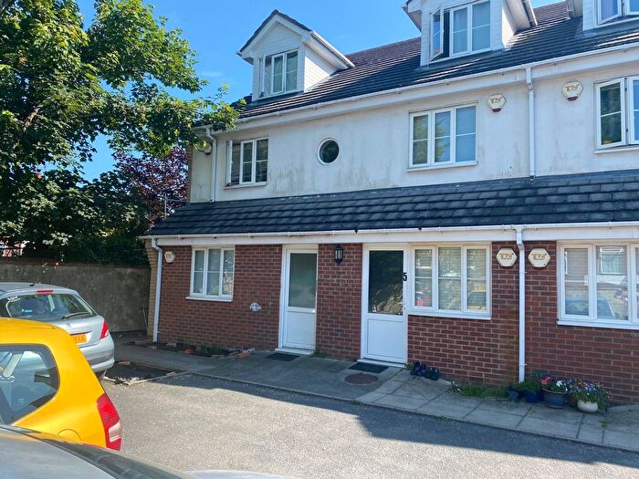 2 Bedroom Flat To Rent In Kingston Road, Luton, LU2