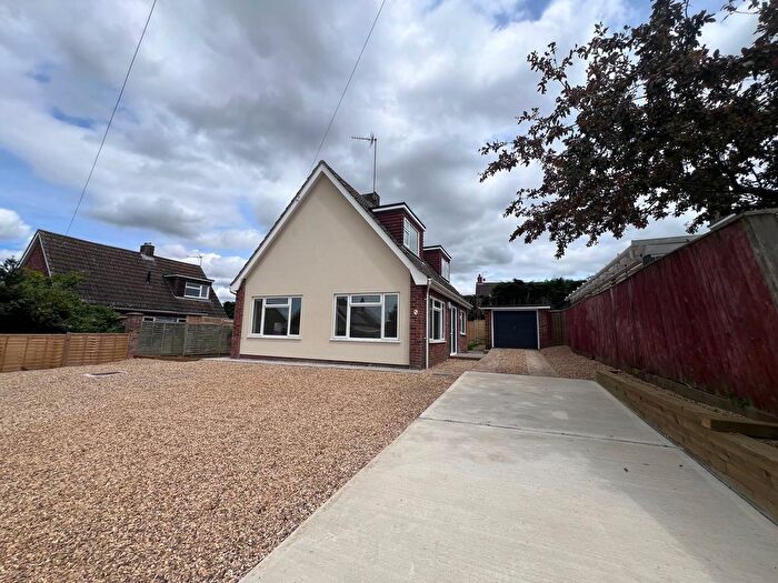 3 Bedroom Chalet To Rent In Valley Rise, Dersingham, King's Lynn, PE31