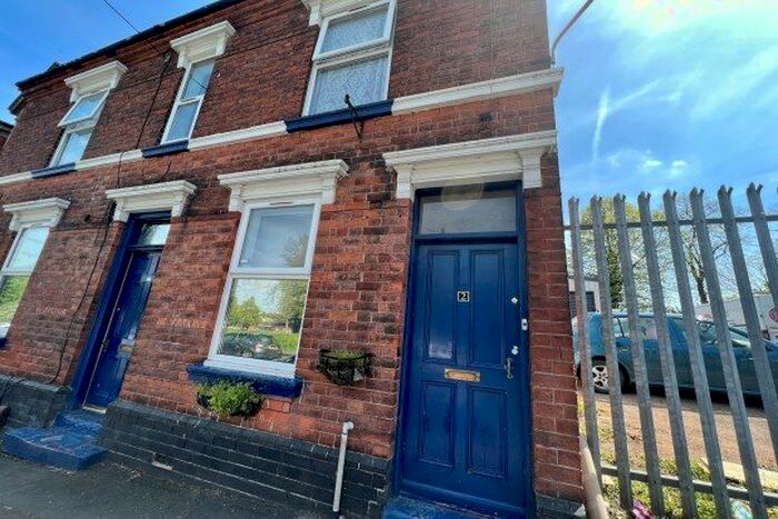 1 Bedroom Flat To Rent In South Road, Smethwick, B67