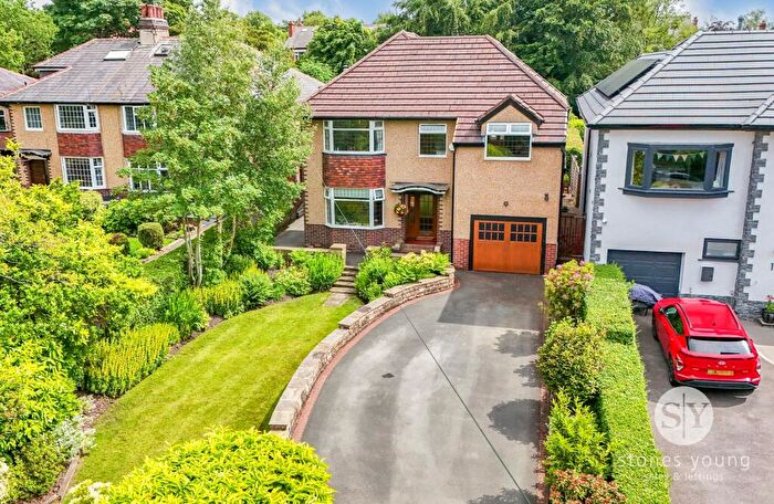 4 Bedroom Detached House For Sale In Vicarage Lane, Wilpshire, BB1