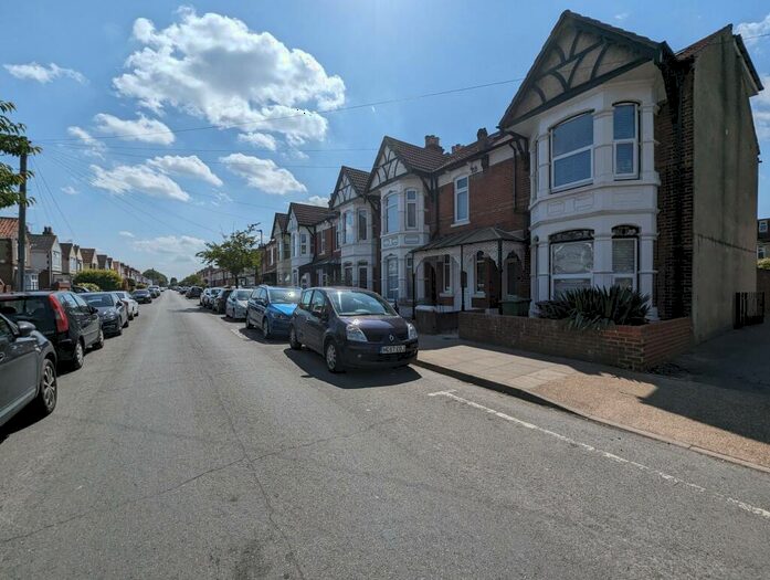 1 Bedroom House To Rent In Mayfield Road, Portsmouth, PO2