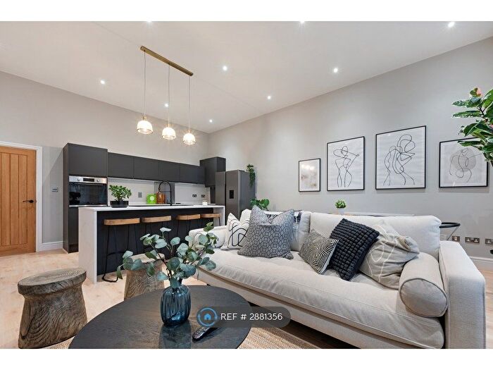 2 Bedroom Flat To Rent In Croxteth Road, Liverpool, L8