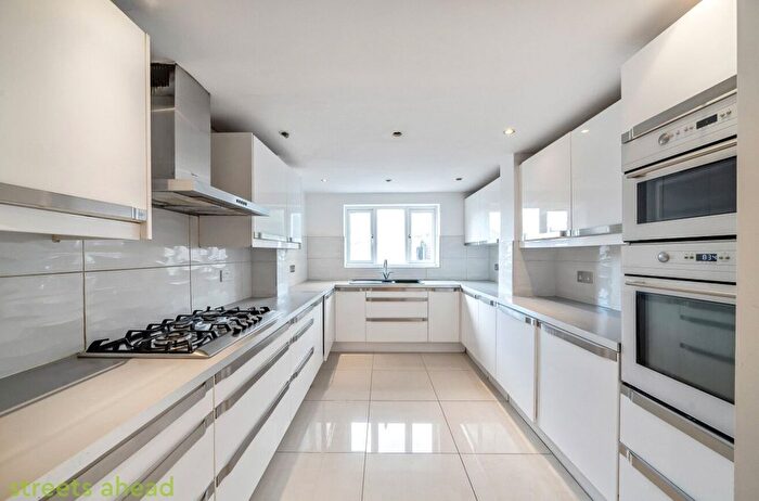 4 Bedroom Detached House To Rent In Coniston Road, Croydon, Surrey, CR0