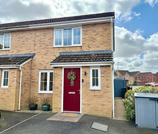 2 Bedroom End Terrace House For Sale In Llys Cambrian, Godrergraig, Swansea., SA9