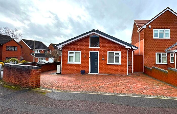 2 Bedroom Property For Sale In Meadow Road, Worcester, WR3