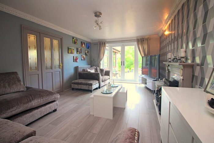 5 Bedroom Detached House For Sale In Foxwell Close, Haslingden, Rossendale, BB4
