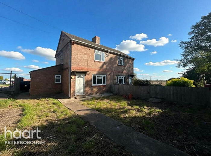 3 Bedroom Semi-Detached House To Rent In Lindens Close, Thorney Toll, PE13