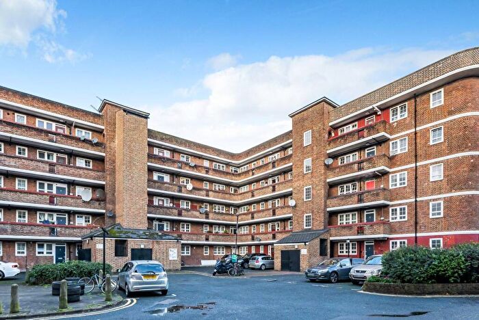 2 Bedroom Flat To Rent In Tyers Street, Vauxhall, London, SE11